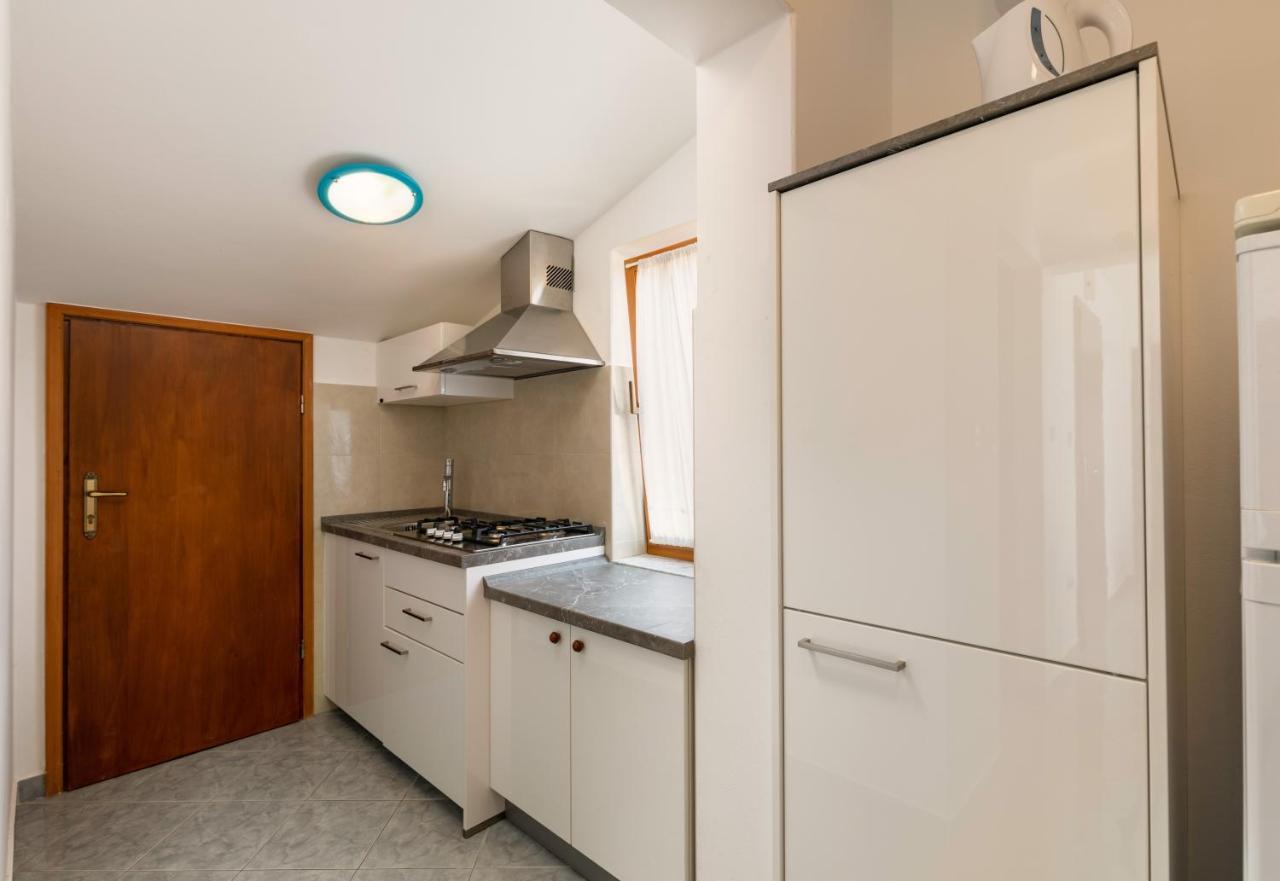 Apartments Rabac 828 Екстер'єр фото