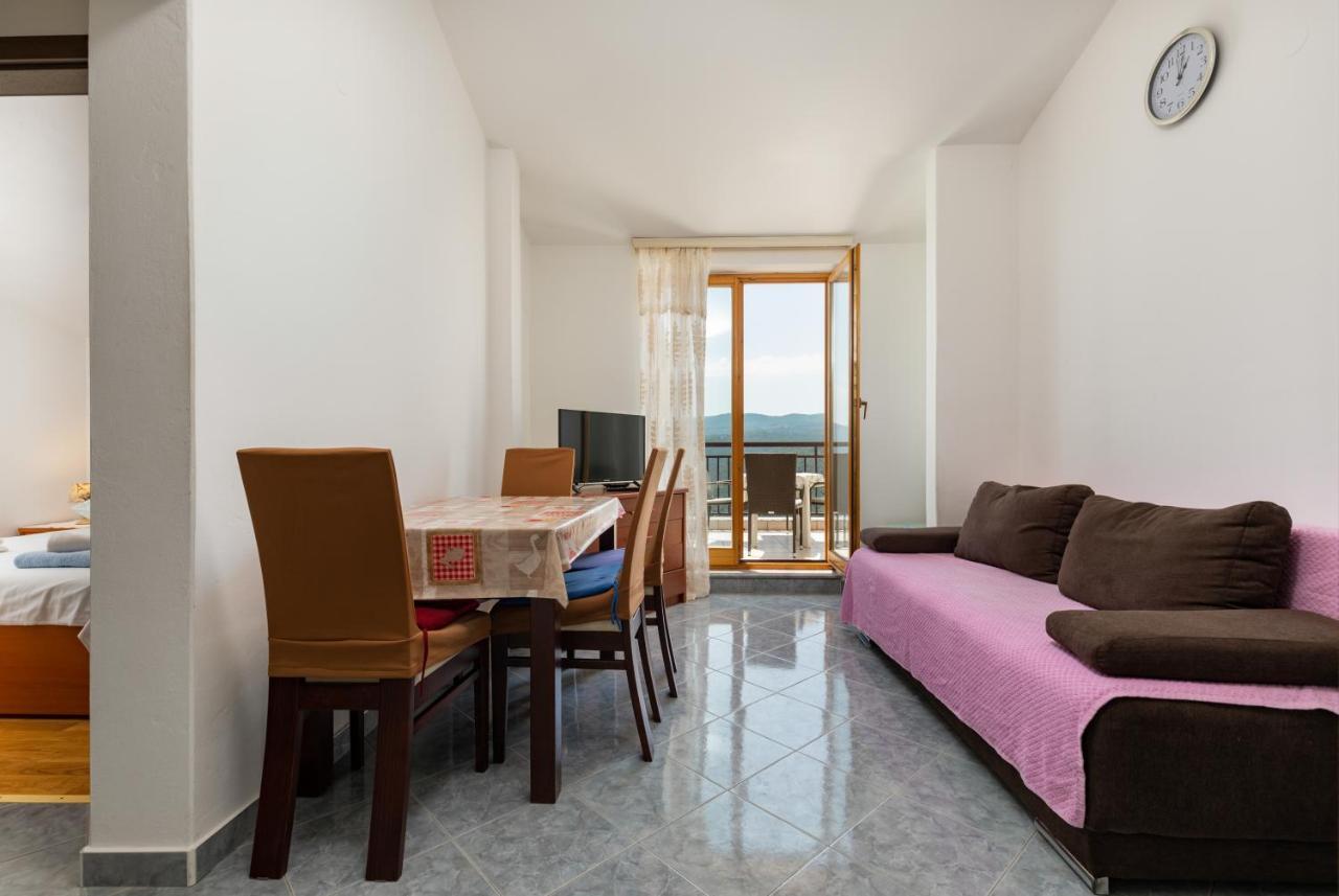 Apartments Rabac 828 Екстер'єр фото